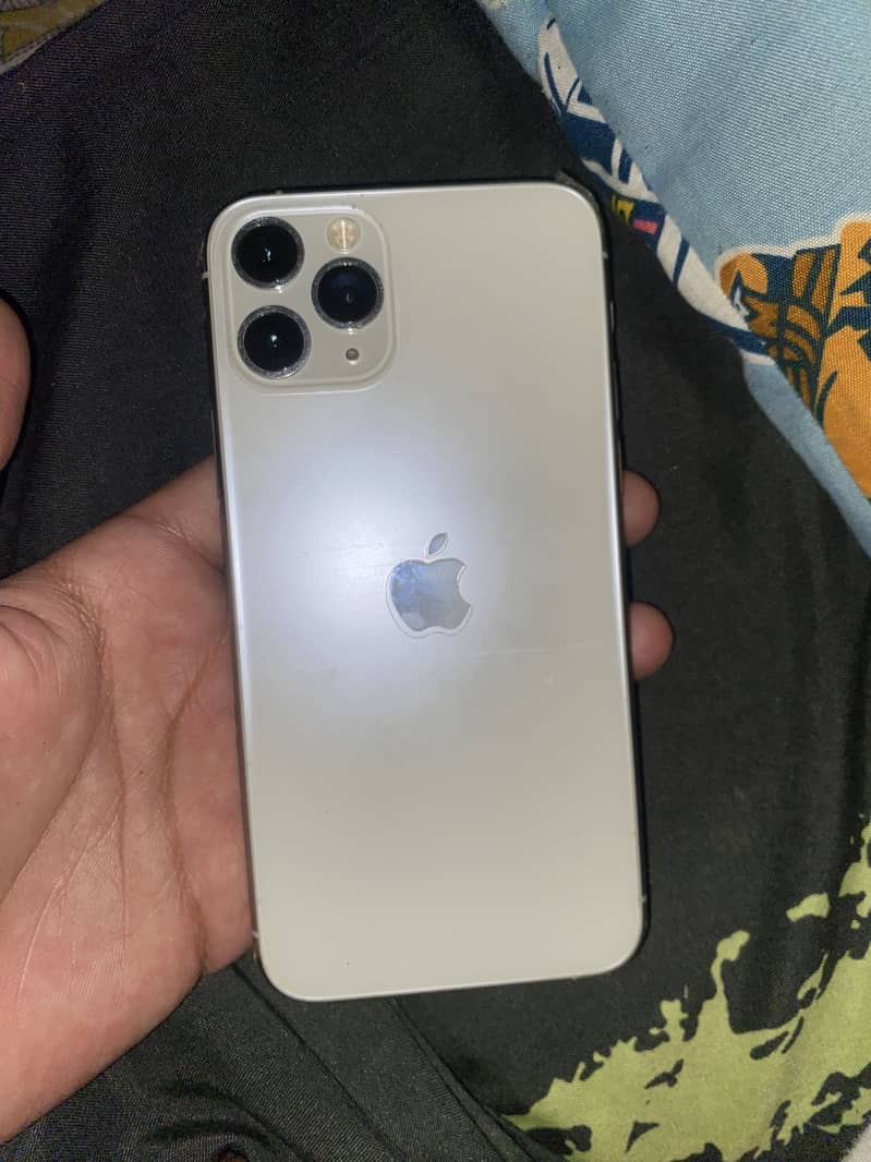 Apple iPhone 11 Pro 2