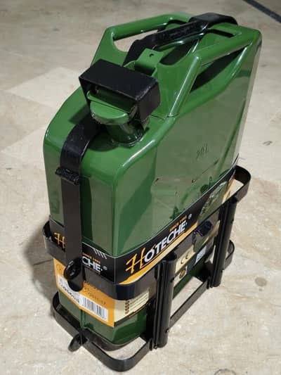 HOTECHE JERRY CAN 20L METAL BODY with locking bracket.