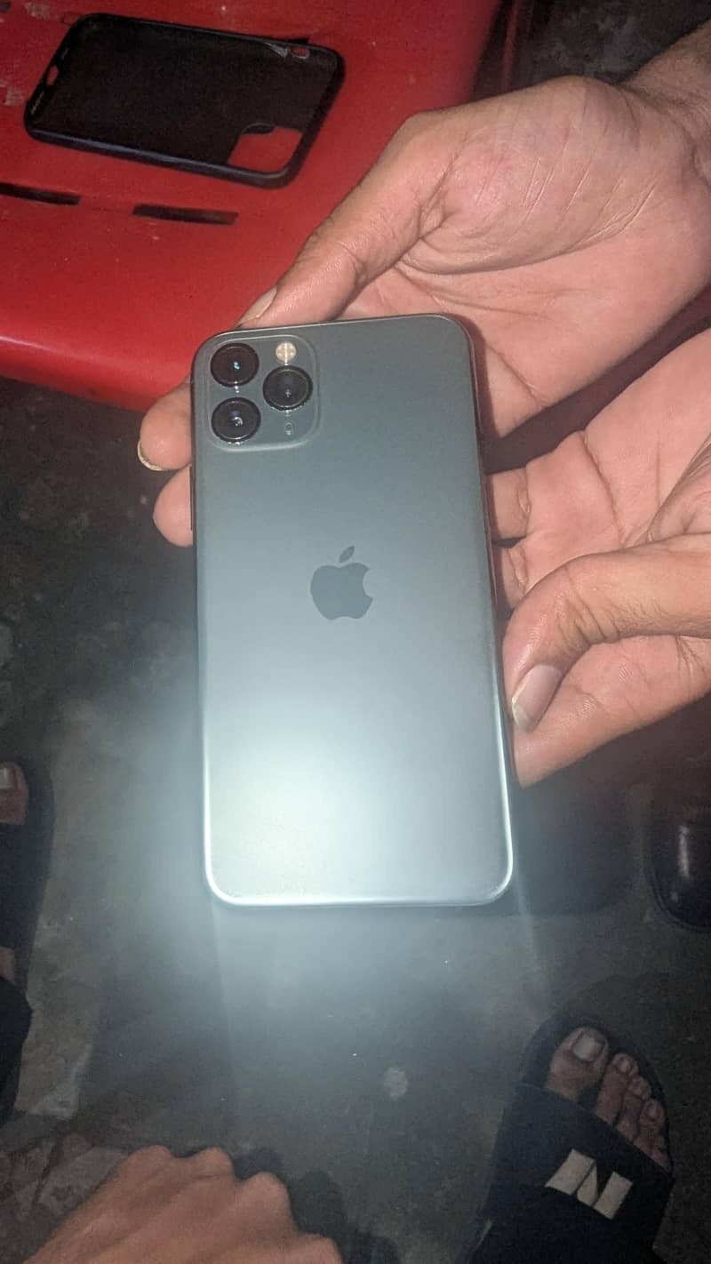 Apple iPhone 11 Pro 1