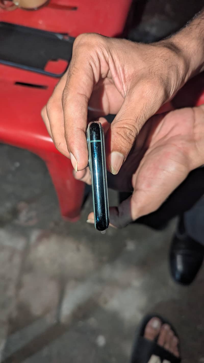 Apple iPhone 11 Pro 5