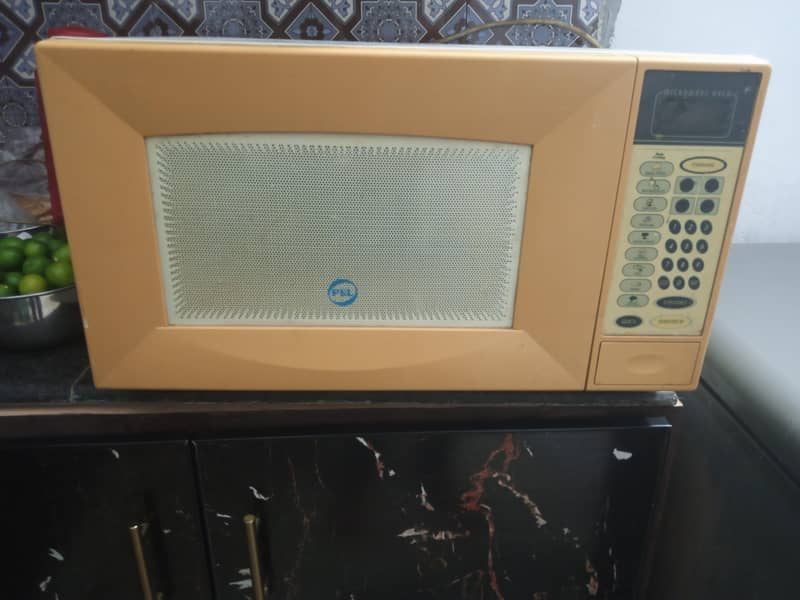 Microwave oven 1
