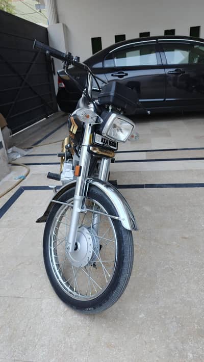 125 Gold Edition 2025 for Sale