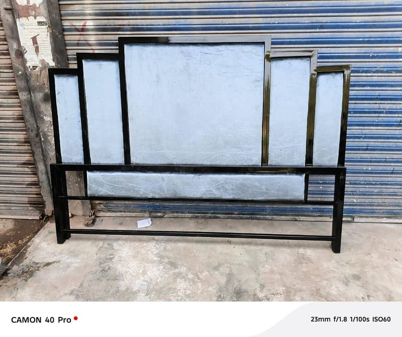 iron bed 7