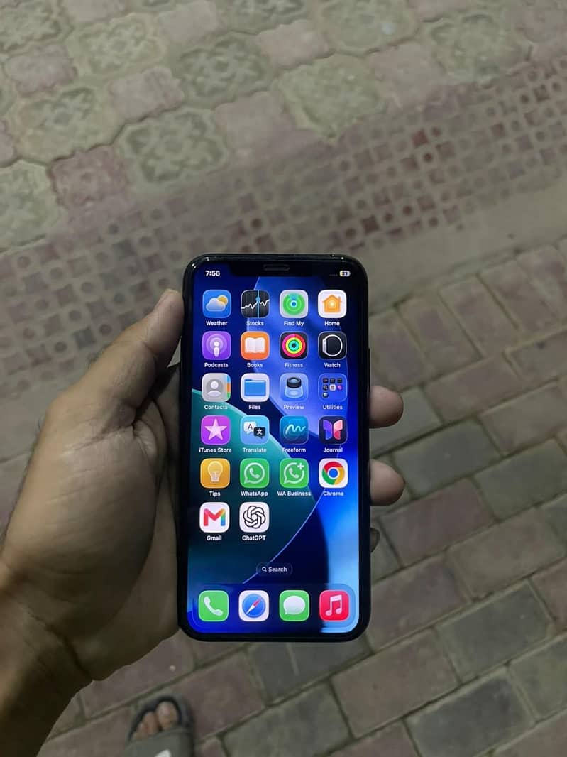 Apple iPhone 11 Pro 2