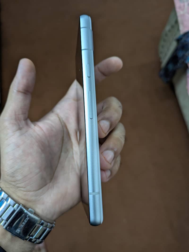 Google Pixel 7a 1