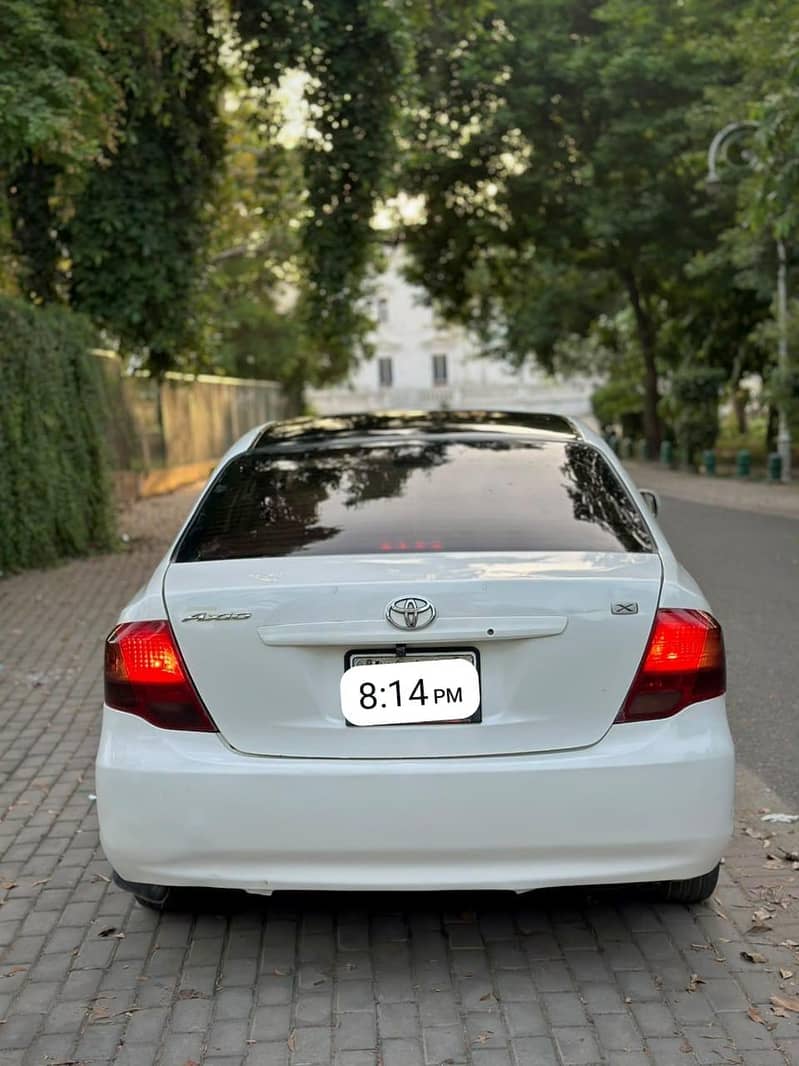 Toyota Corolla Axio 2007/13 automatic 3