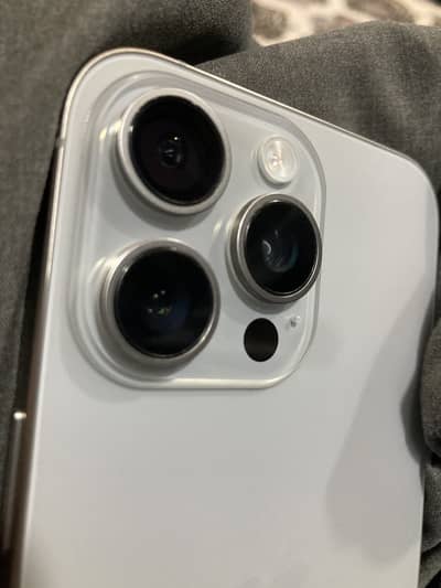 Apple iPhone 15 Pro Max
