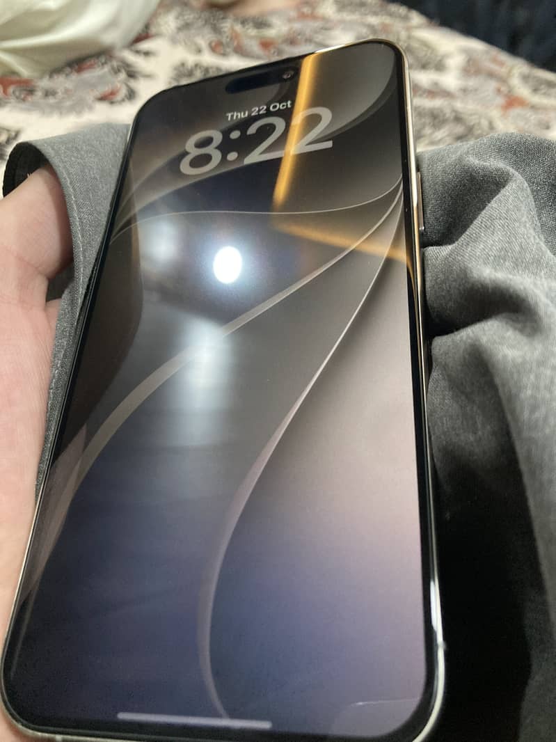 Apple iPhone 15 Pro Max 6
