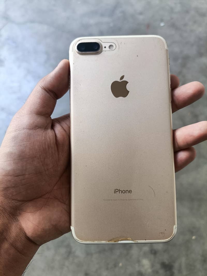 Apple iPhone 7 Plus 3