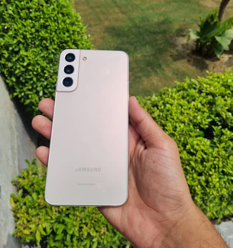 Samsung Mobile S22 Plus 0