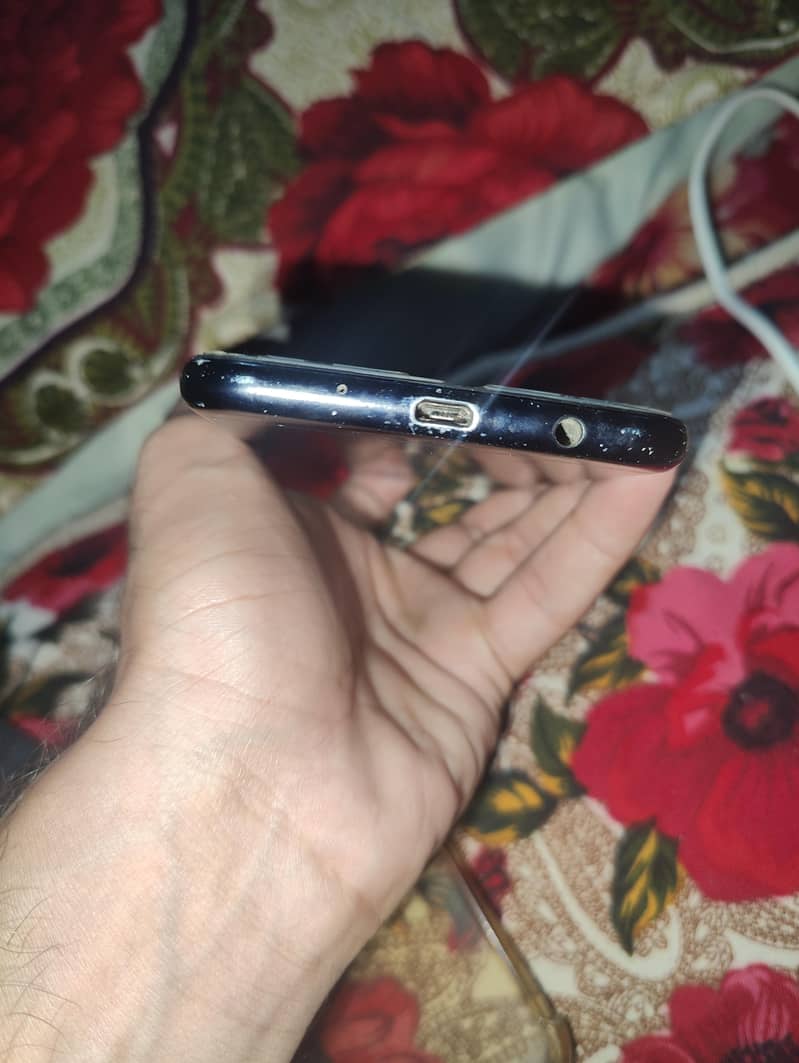 Samsung Mobile C8 2