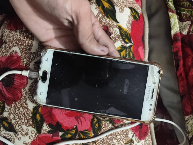 Samsung Mobile C8 8