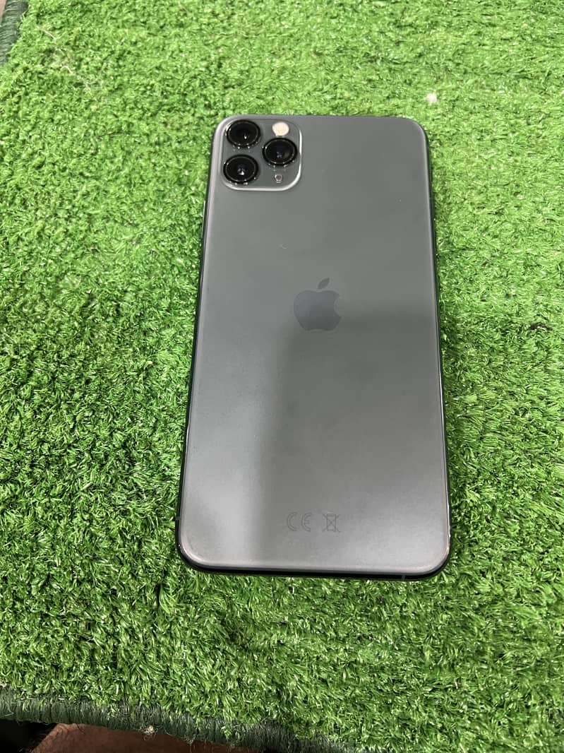 Apple iPhone 11 Pro Max 4