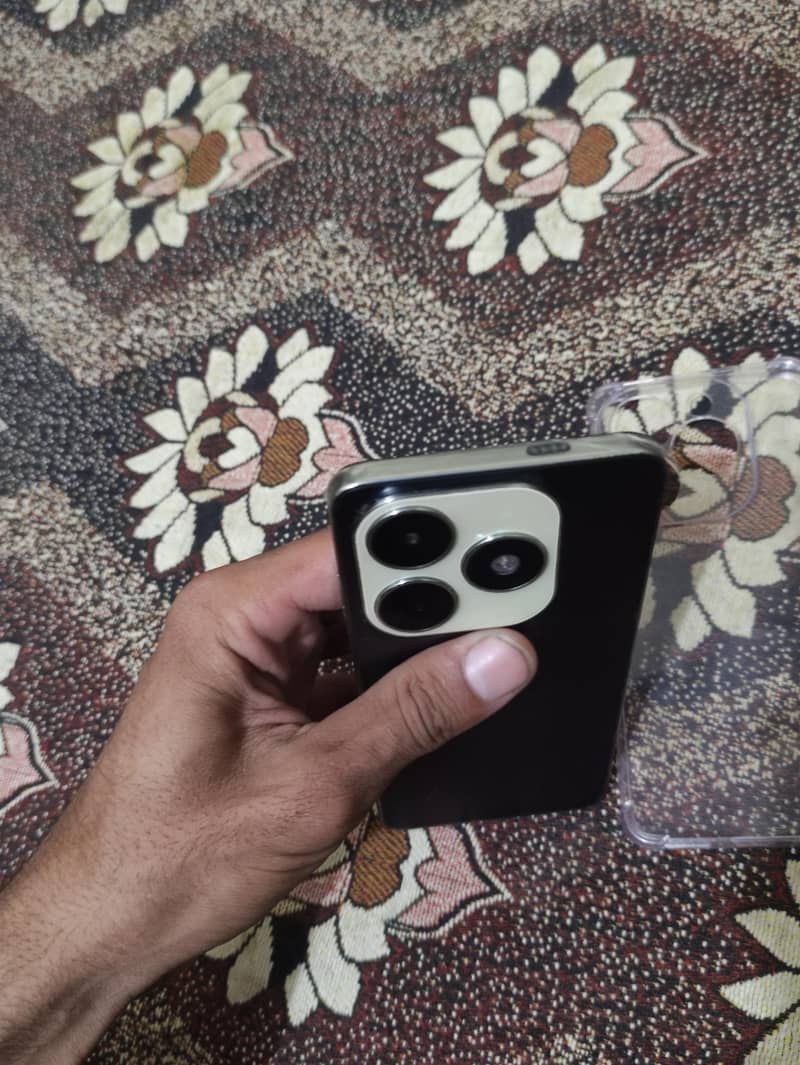 Tecno Spark 20 2