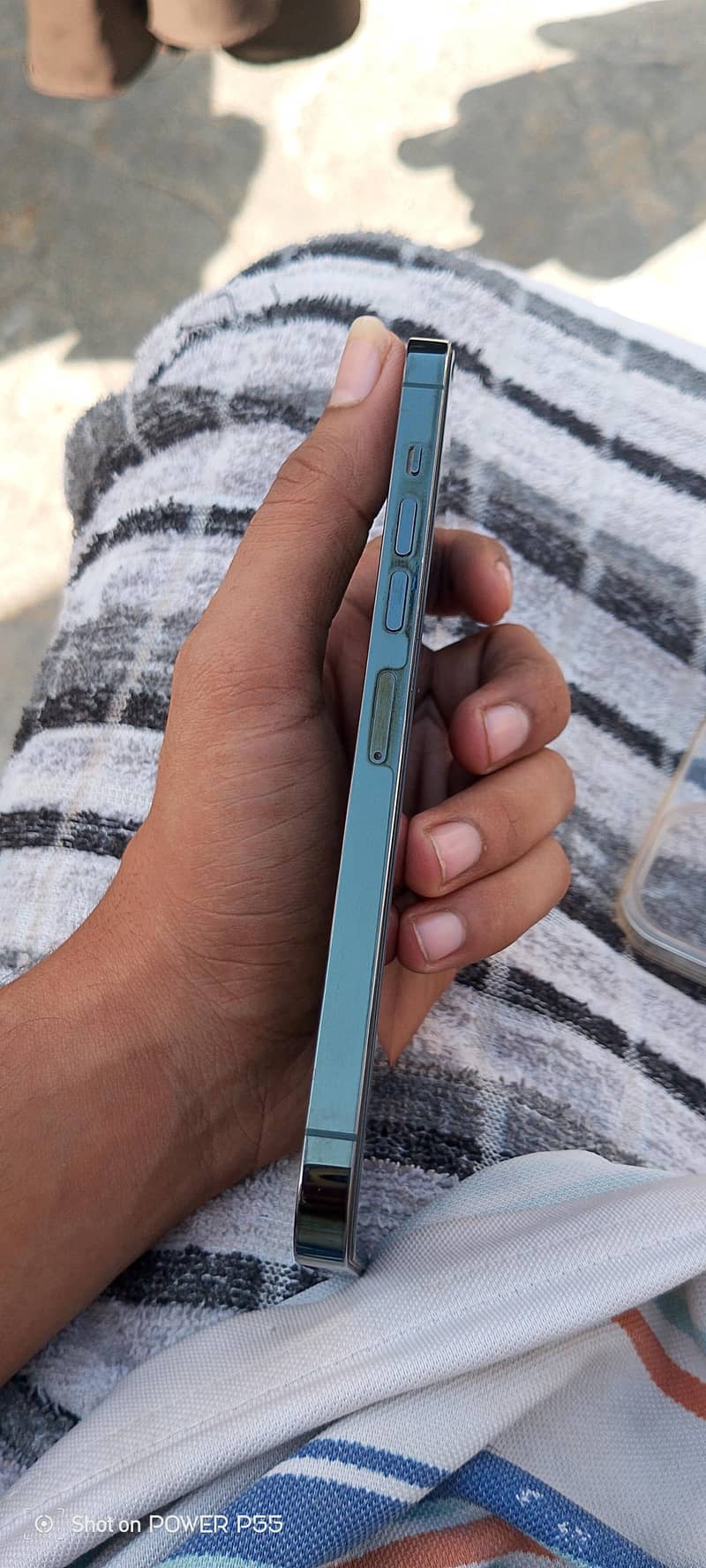 Apple iPhone 13 Pro Max 2