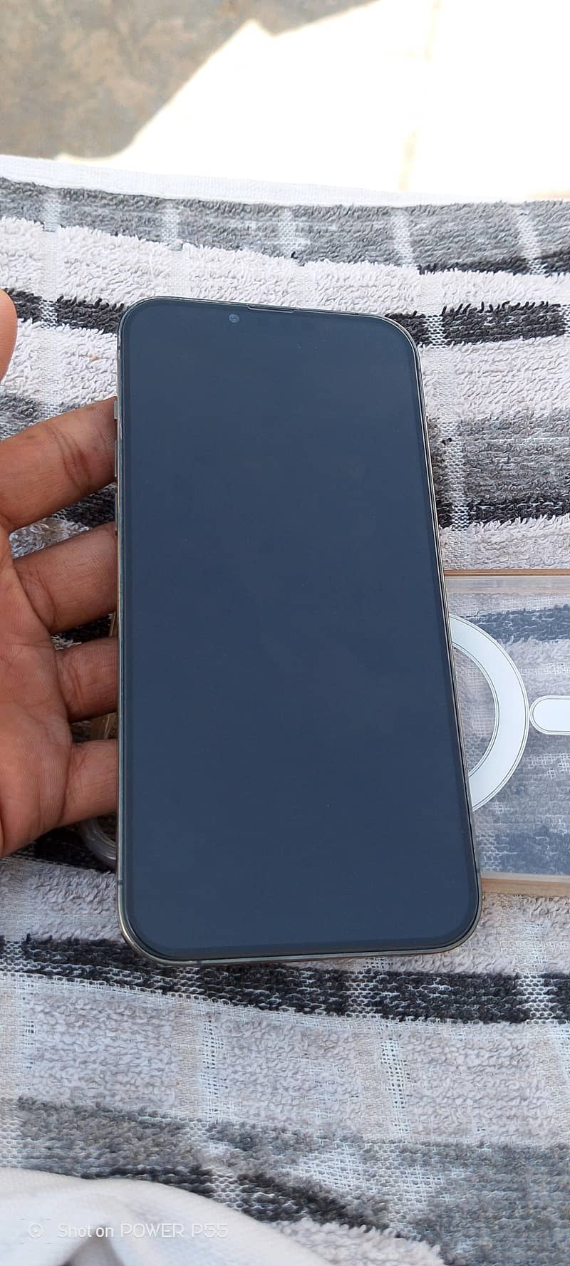 Apple iPhone 13 Pro Max 3
