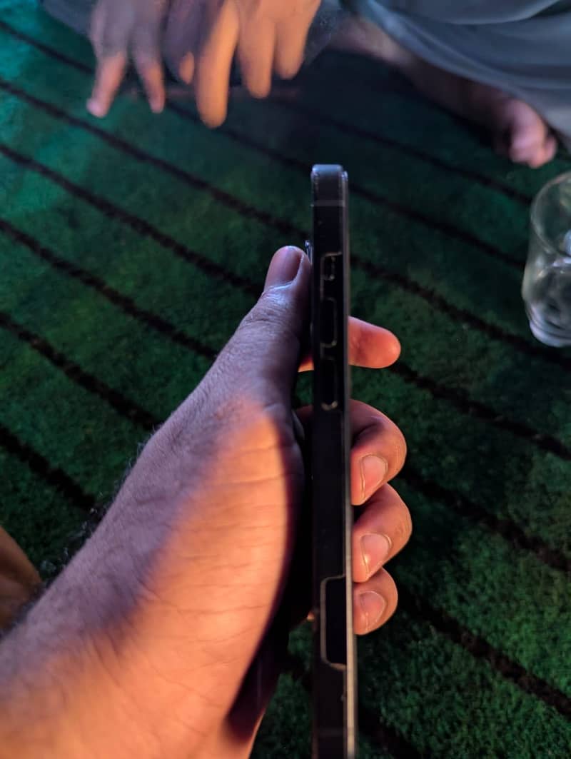 Apple iPhone 14 2