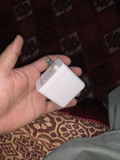 Oneplus 65w original charger . Change with iPhone charger