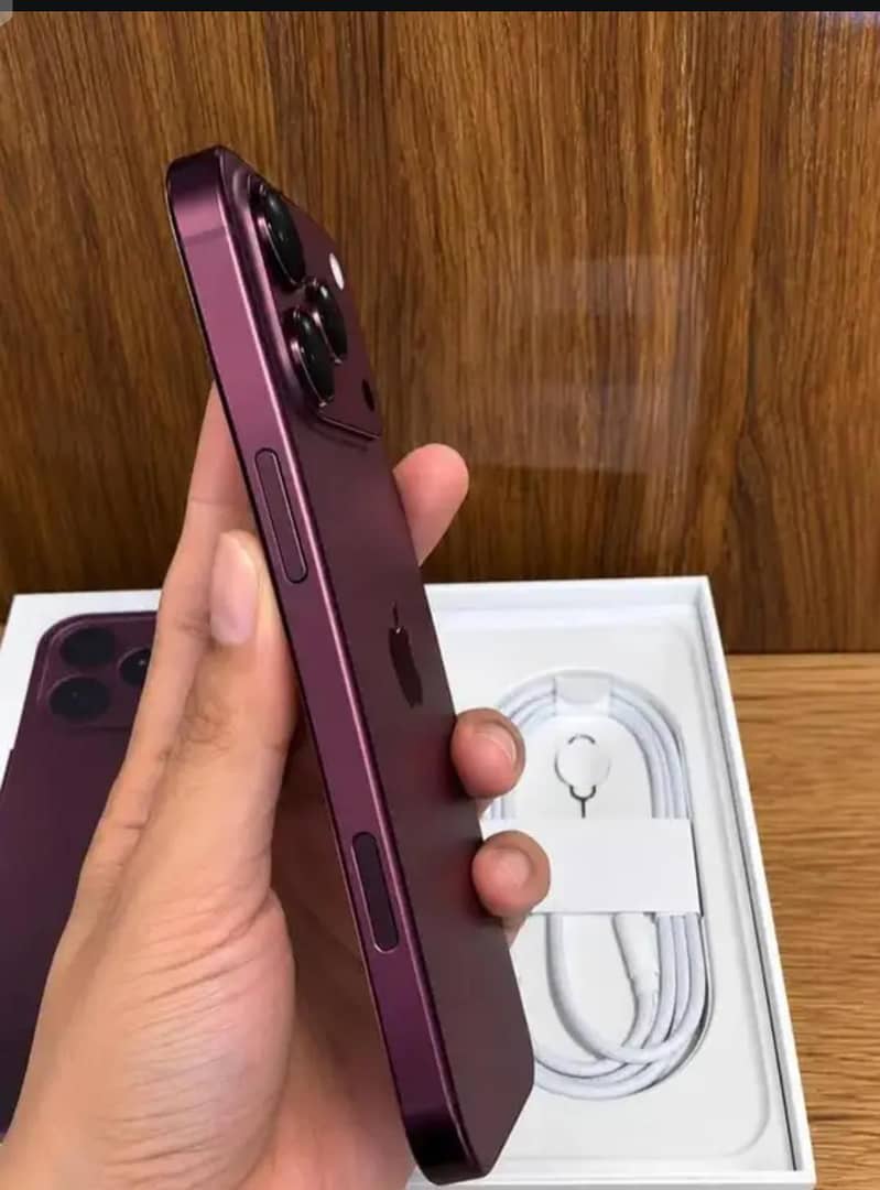 Apple iPhone 18 Pro Max 1