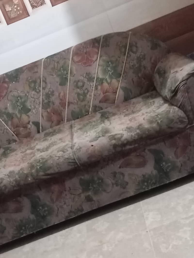 sofa  1 seater 0