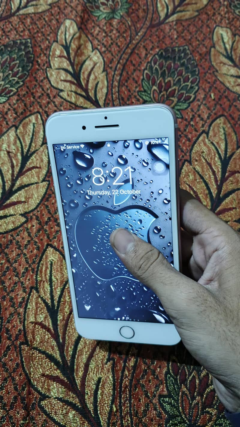 Apple iPhone 7 Plus 2