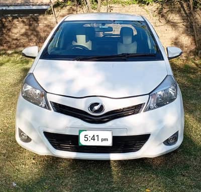 Toyota Vitz 2011 reg 2014