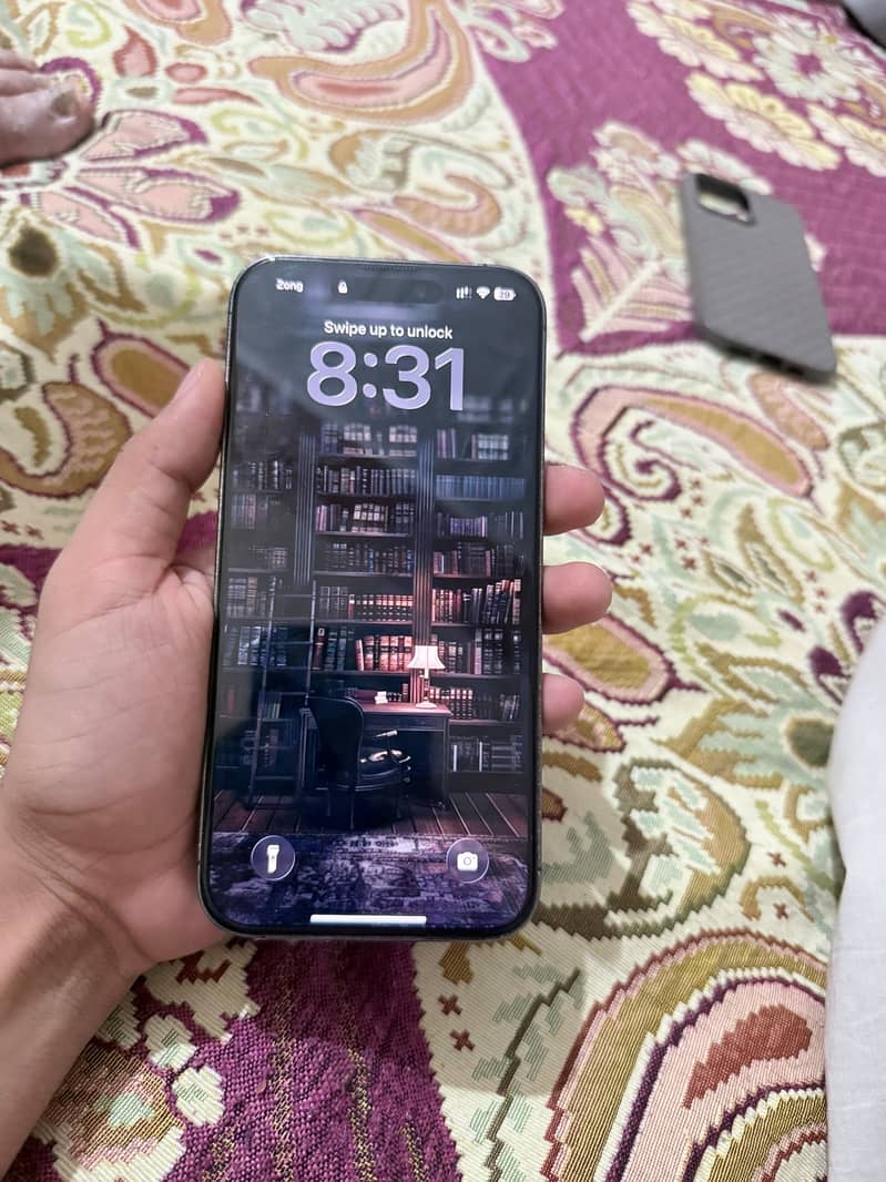 Apple iPhone 14 Pro Max 2
