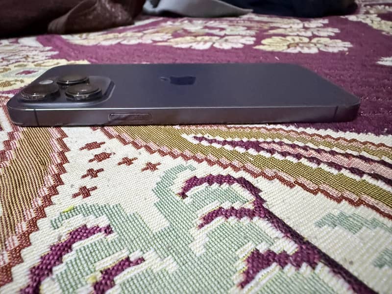 Apple iPhone 14 Pro Max 6