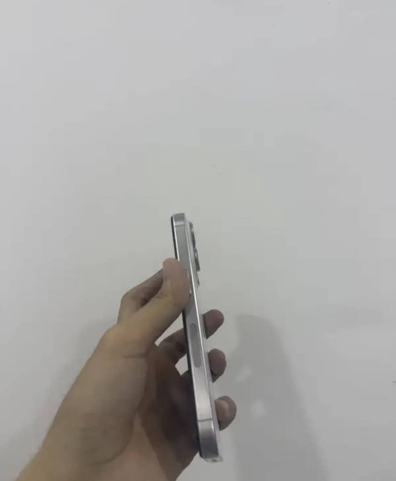 Apple iPhone 15 Pro 256Gb - Mobile Phones - 1120764847