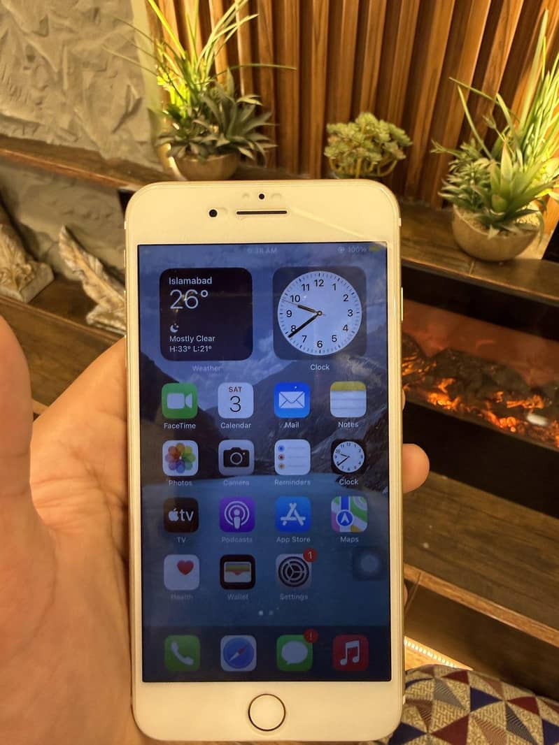 Apple iPhone 7 Plus 5