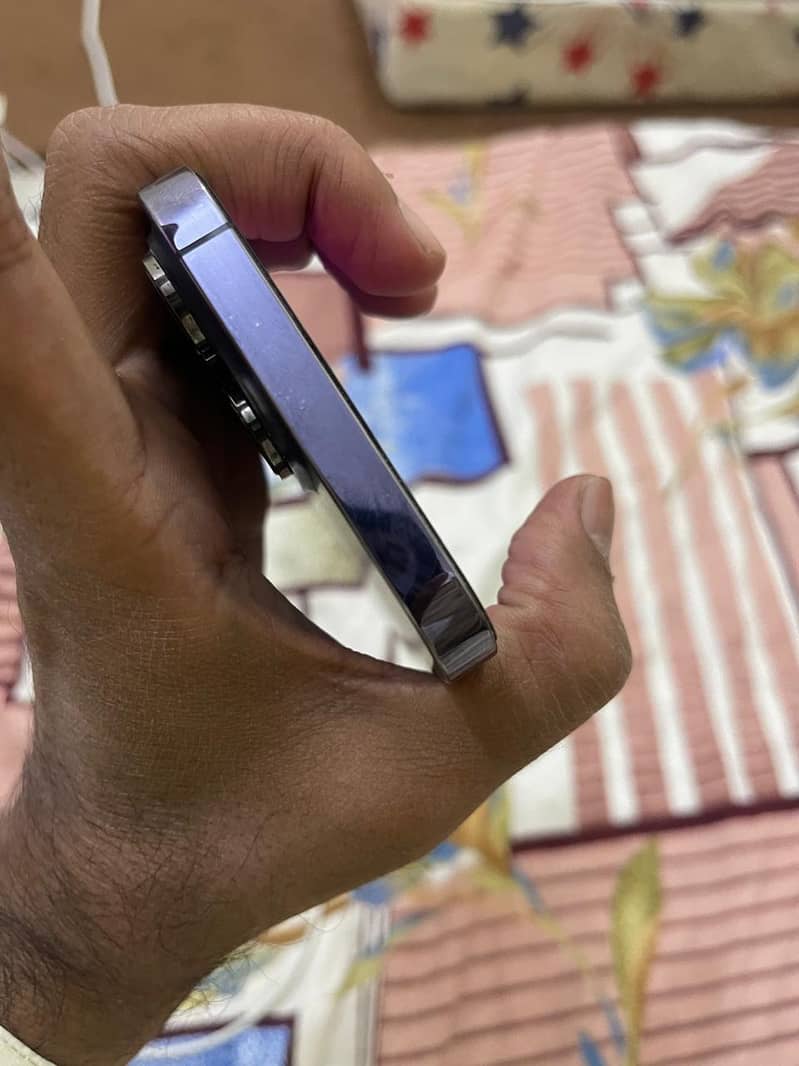 Apple iPhone 14 Pro Max 5