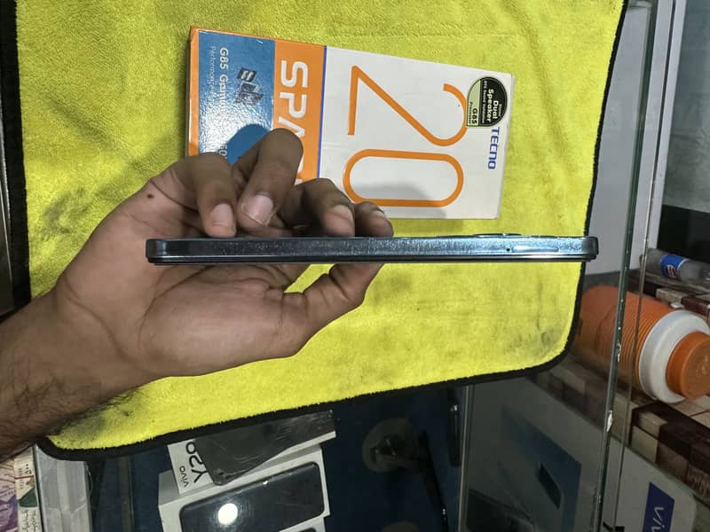 Tecno Spark 20 2