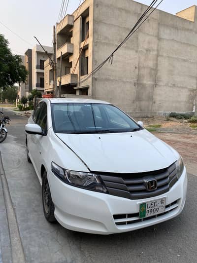 Honda City IVTEC 2014 1st owner 40 percent genuine urgent sale