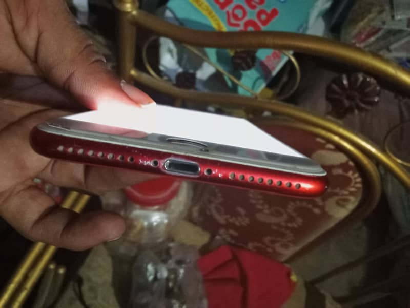 Apple iPhone 7 Plus 0