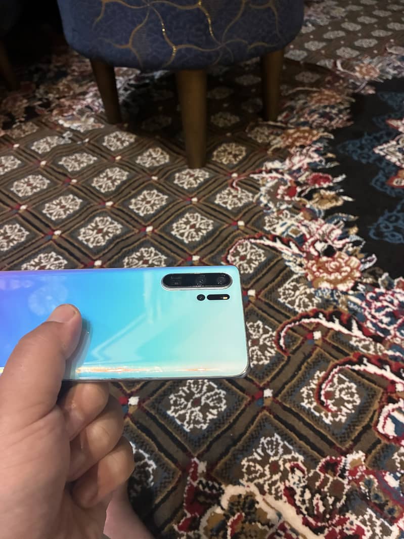 Huawei P30 Pro 0
