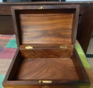 pure wooden box