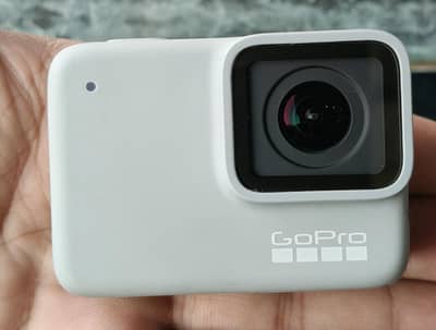 GoPro Hero 7 white brand new condition