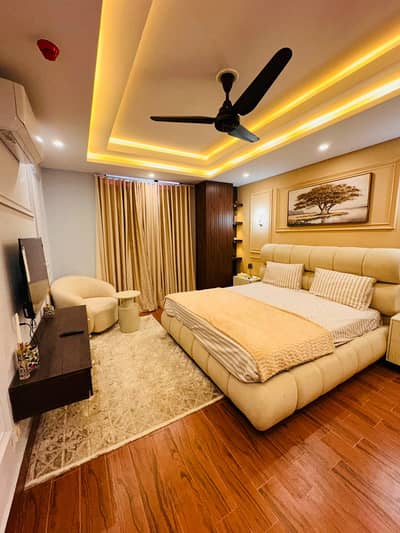 2 BHK furnished Luxurious apartment daily basis and weekly available