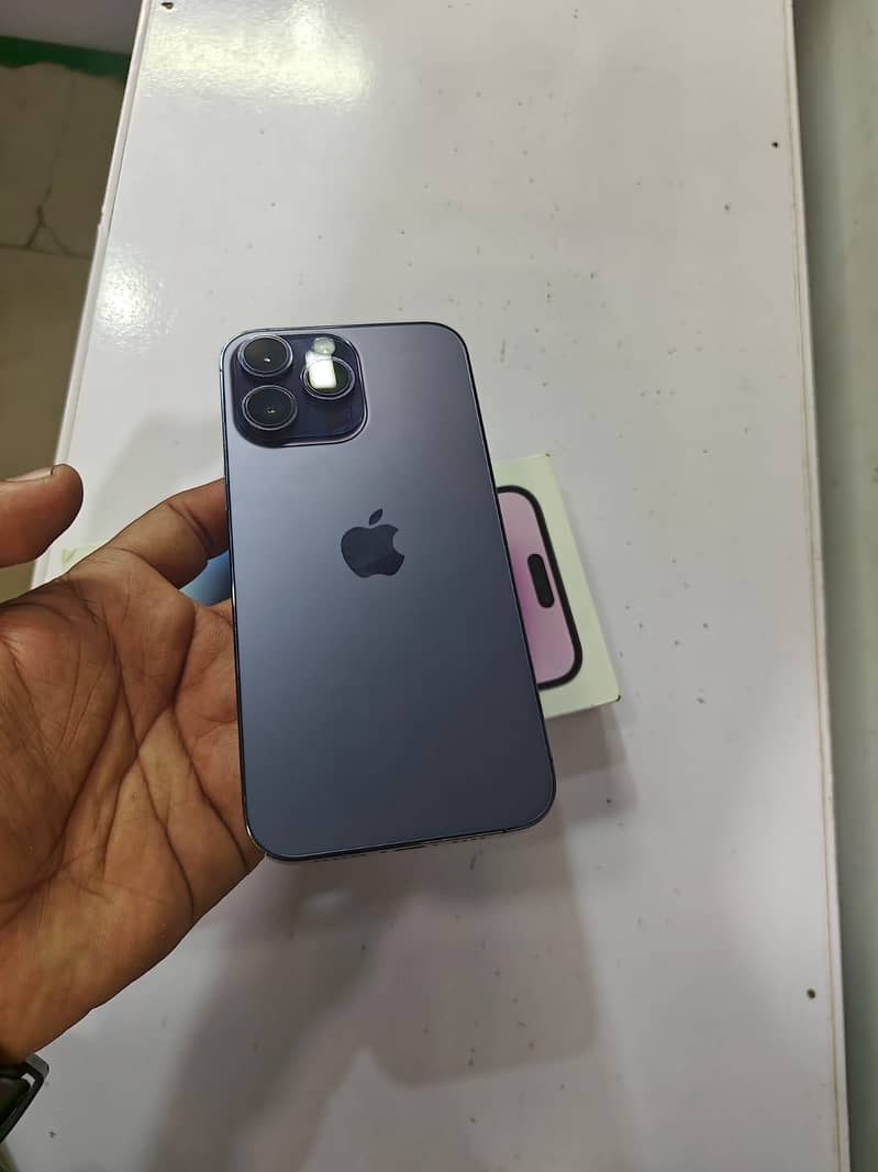 Apple iPhone 14 Pro Max 6
