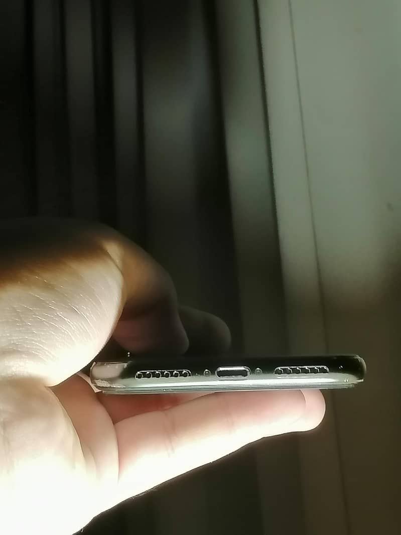 Apple iPhone X 2