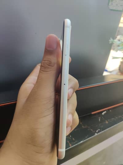 Se 2020 pta approved 64gb all okay