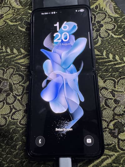 Samsung Mobile Z Flip 4 Non-PTA