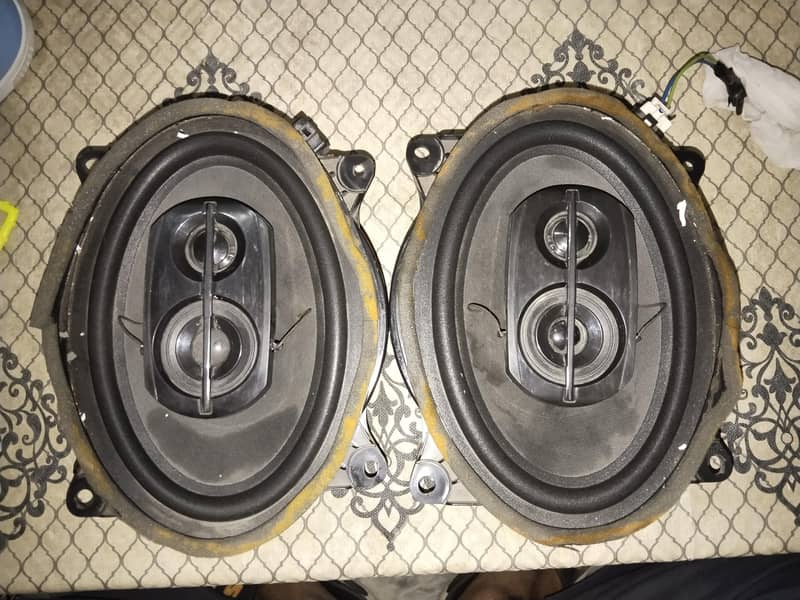 car speakers 0