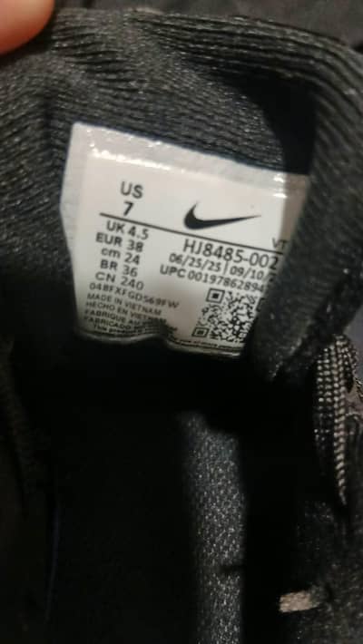 Brand New Nike Running Shoes - Black - Size 38