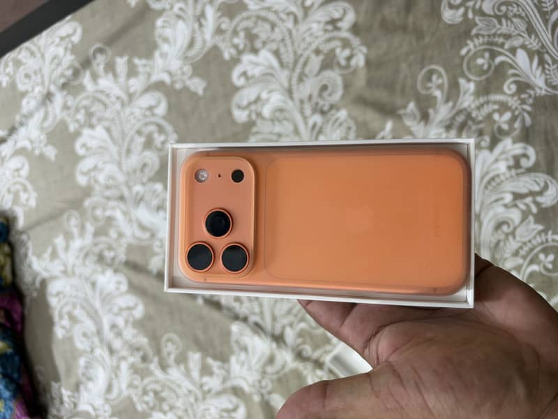 Apple iPhone 17 Pro 1