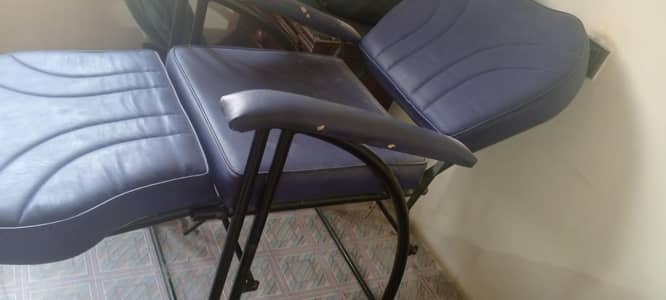 Salon chair for sale
