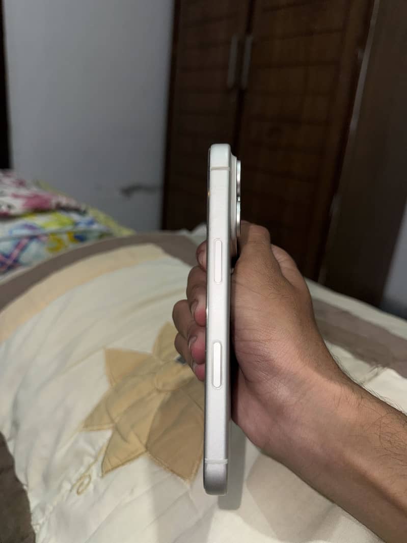 Apple iPhone 14 Pro 1