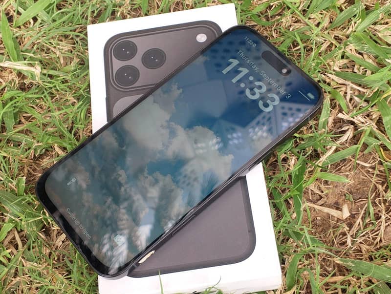 Apple iPhone 17 Pro Max 4