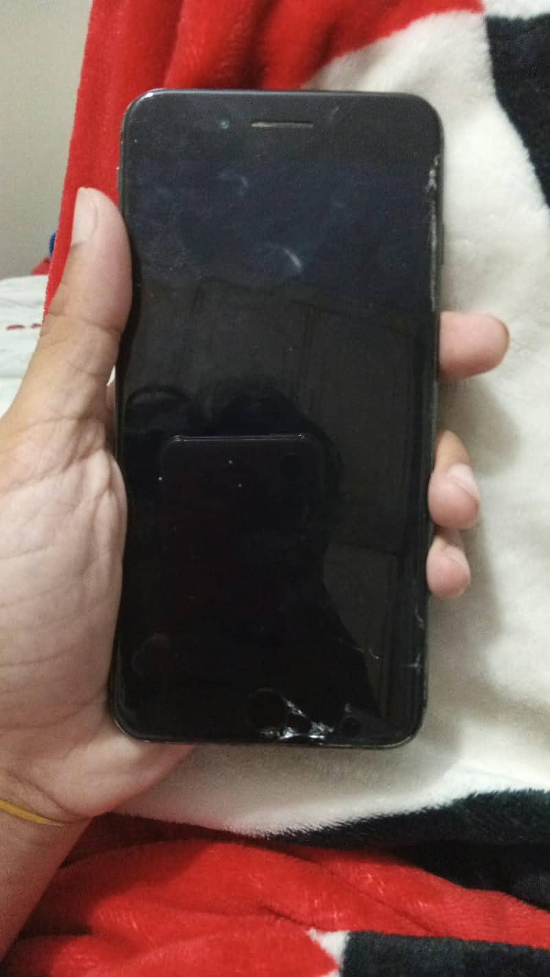 Apple iPhone 7 Plus 6