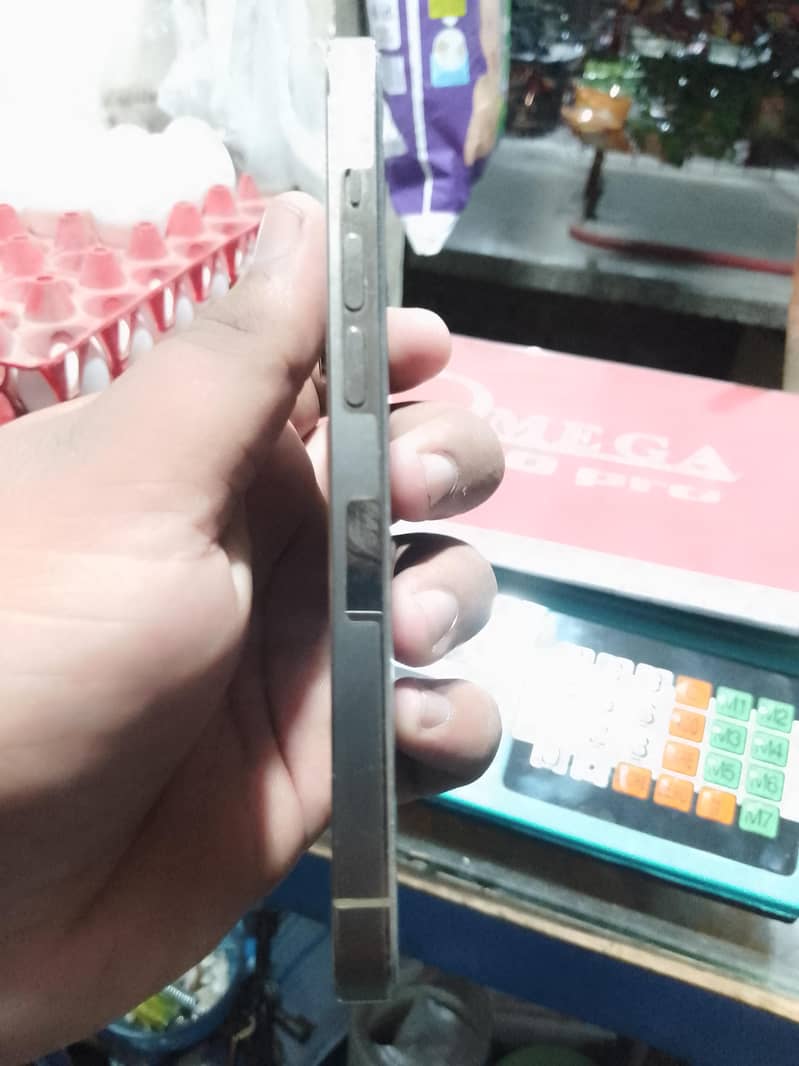 Apple iPhone 14 Pro 2